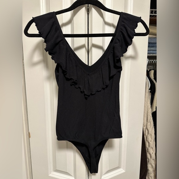 Aritzia Danette Ruffled Bodysuit - Picture 2 of 2